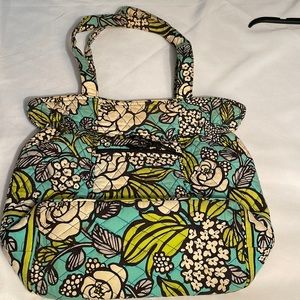 Vera Bradley Island Blooms Large
Shopper Tote Retired Pattern‎